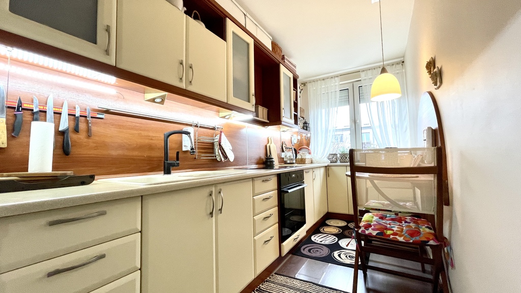 Na sprzedaż 2 pokoje na Pomorzanach (2)