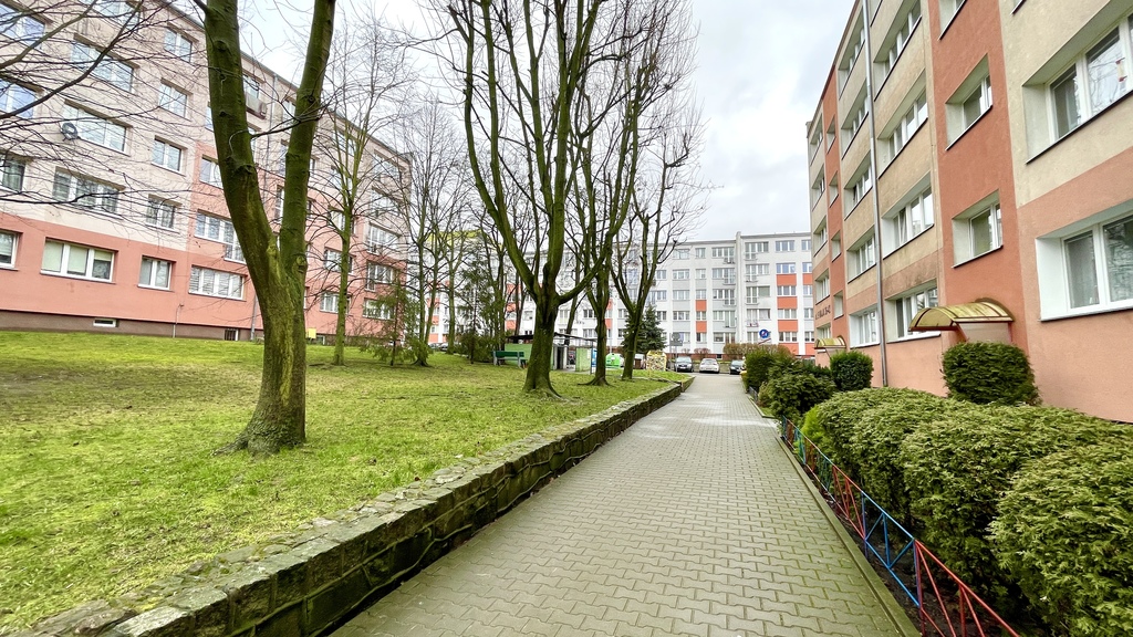 Na sprzedaż 2 pokoje na Pomorzanach (1)