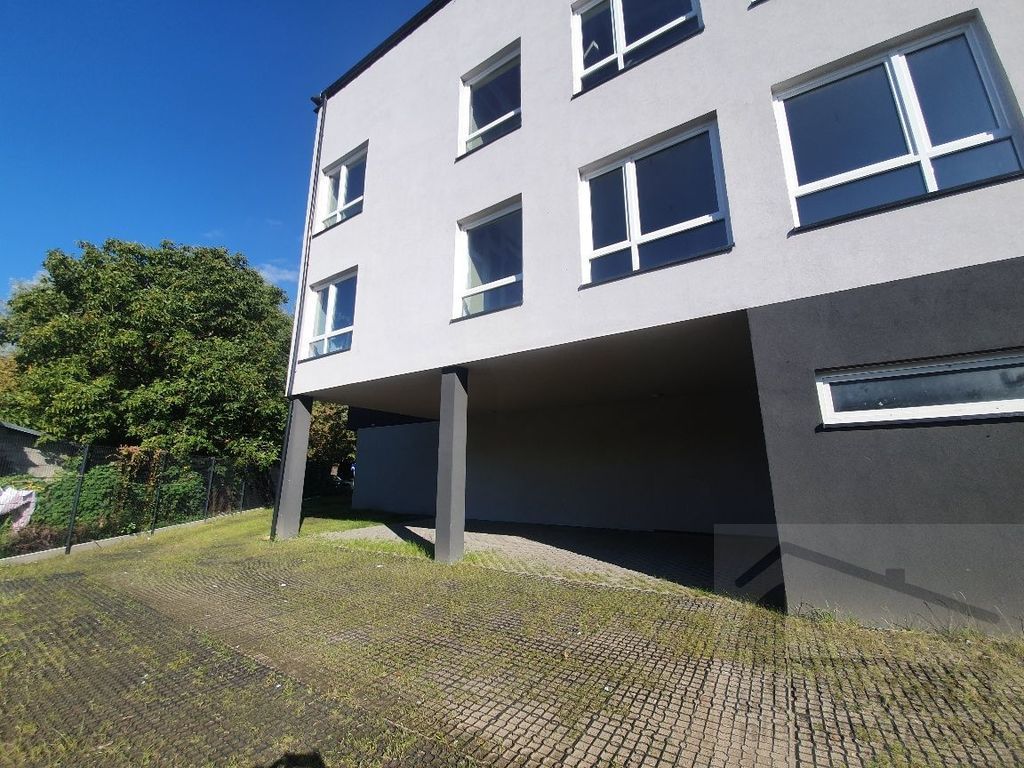 Lokal biurowy w nowym budynku w Dąbiu (16)