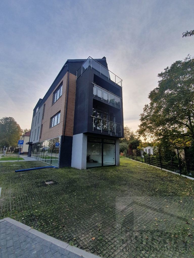 Lokal biurowy w nowym budynku w Dąbiu (19)