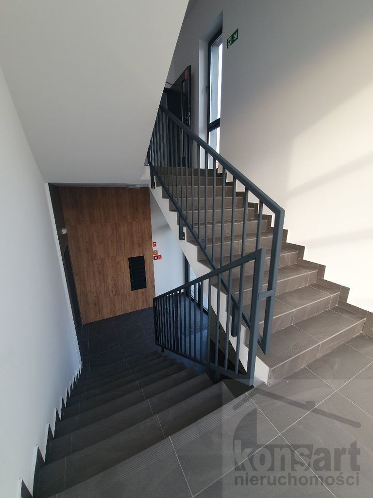 Lokal biurowy w nowym budynku, Dąbie (14)