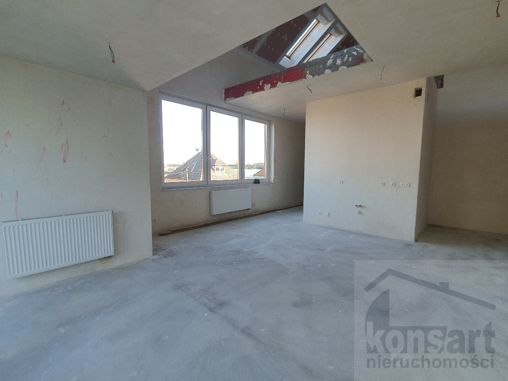 Lokal biurowy z dwoma balkonami w Dąbiu (2)