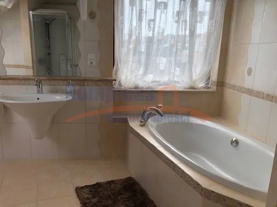 NIETUZINKOWE duże mieszkanie   2x TARAS ,GARAŻ (11)