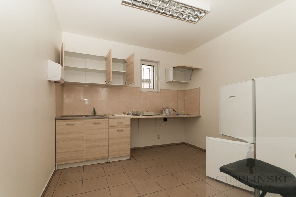 hala/magazyn 630m blisko centrum (7)