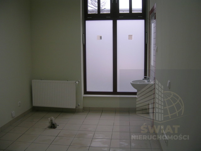 Lokal 110 m2 pod usługi w centrum miasta (7)