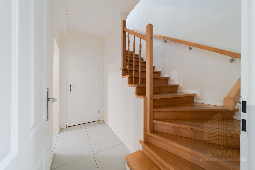 Dom wolnostojący na Osowie (26)