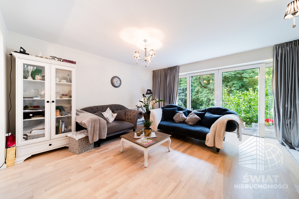 Nieruchomość idealna pod gabinety lub klinikę Osów (3)