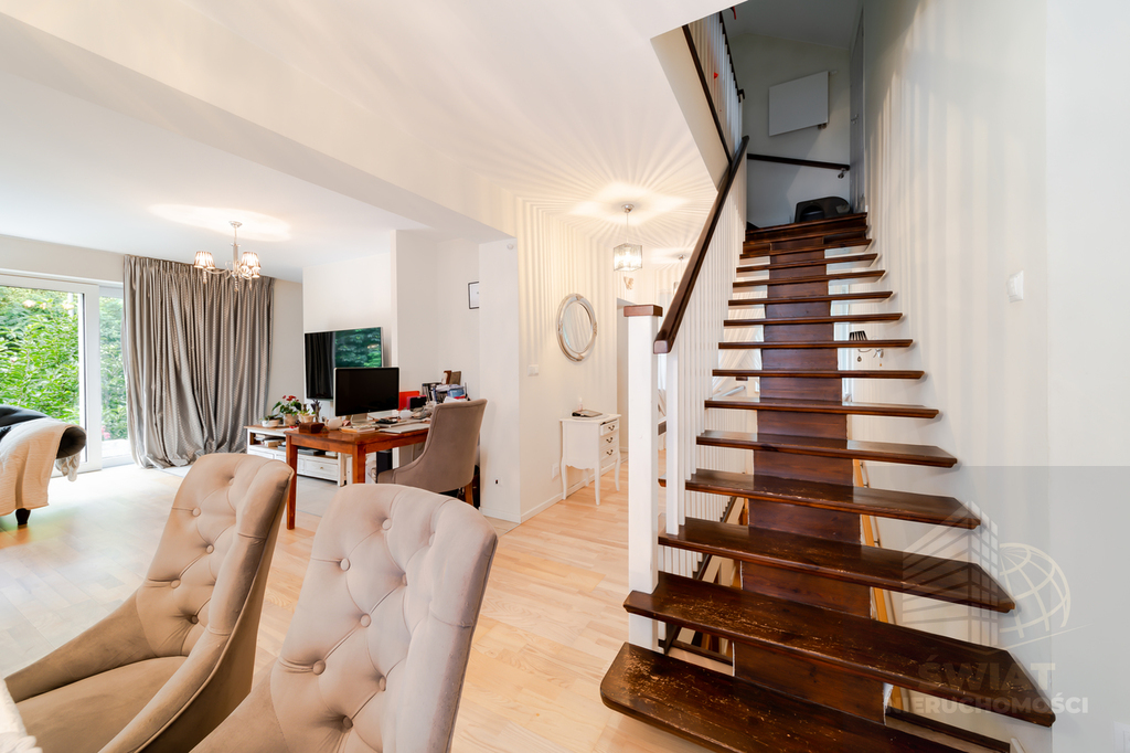 Nieruchomość idealna pod gabinety lub klinikę Osów (9)