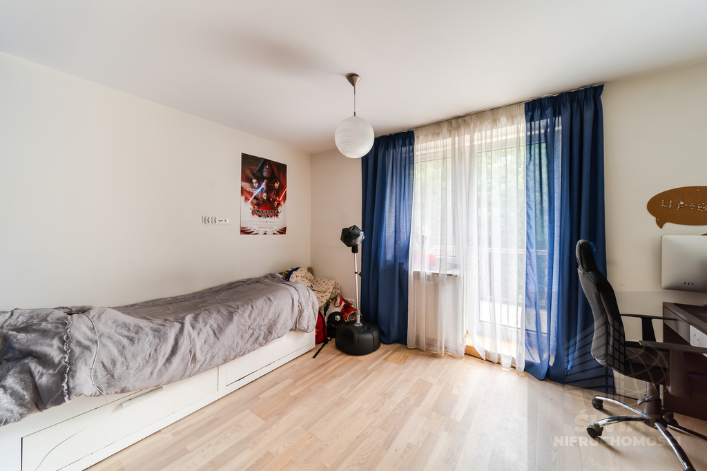 Nieruchomość idealna pod gabinety lub klinikę Osów (22)