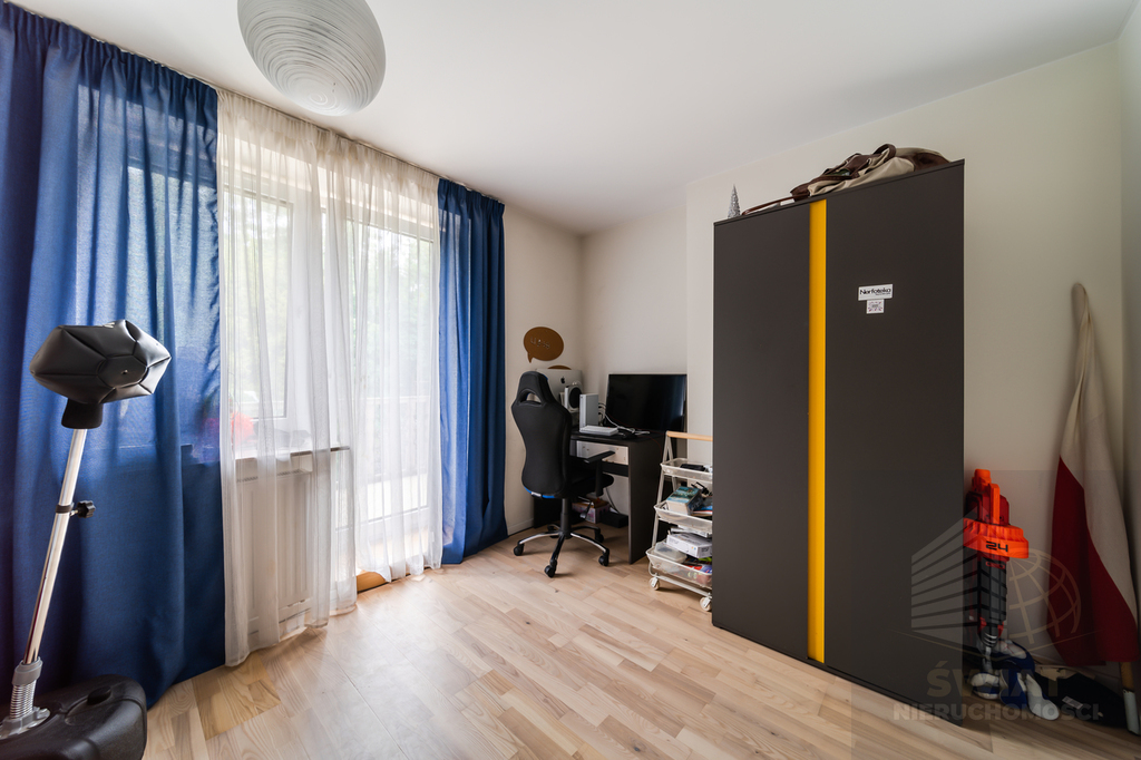 Nieruchomość idealna pod gabinety lub klinikę Osów (24)