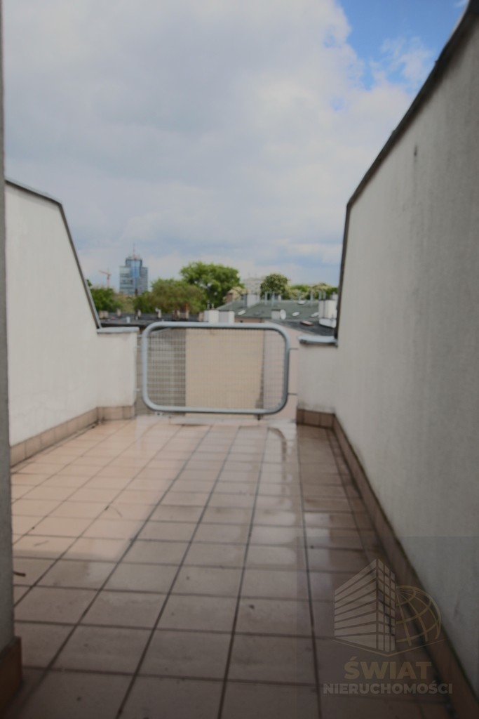 Centrum, lokal biurowy 100m2, cena 2500 netto (3)