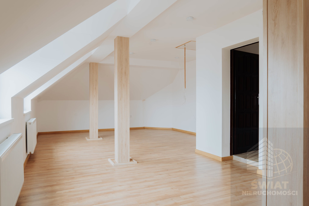 Idealny dom z POTENCJALEM do zamieszkania od zaraz (23)
