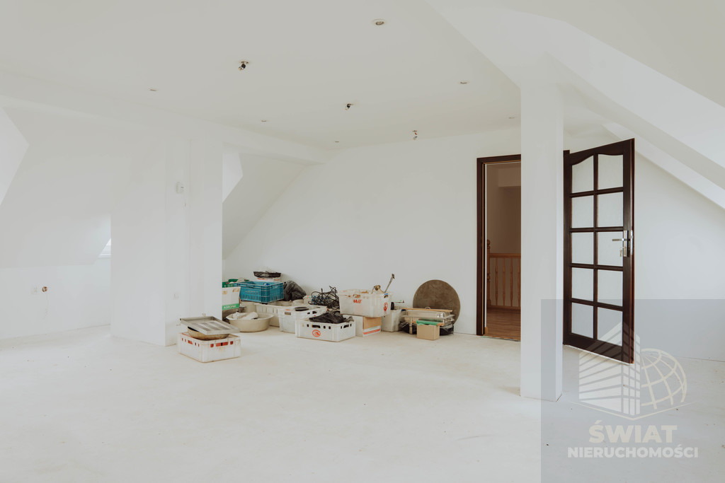 Idealny dom z POTENCJALEM do zamieszkania od zaraz (28)