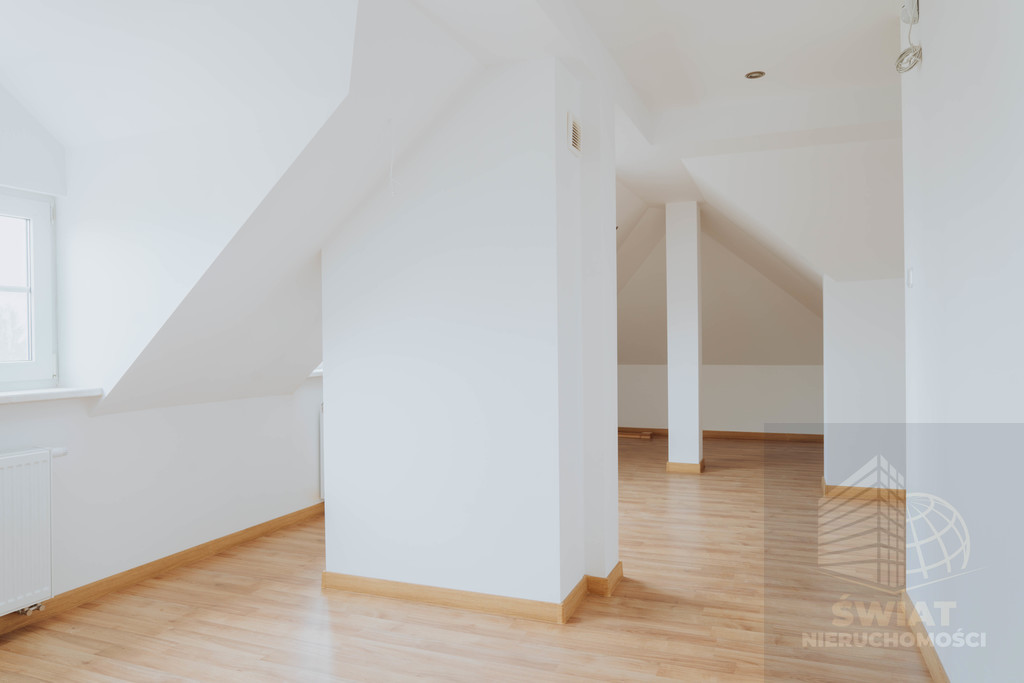 Idealny dom z POTENCJALEM do zamieszkania od zaraz (30)