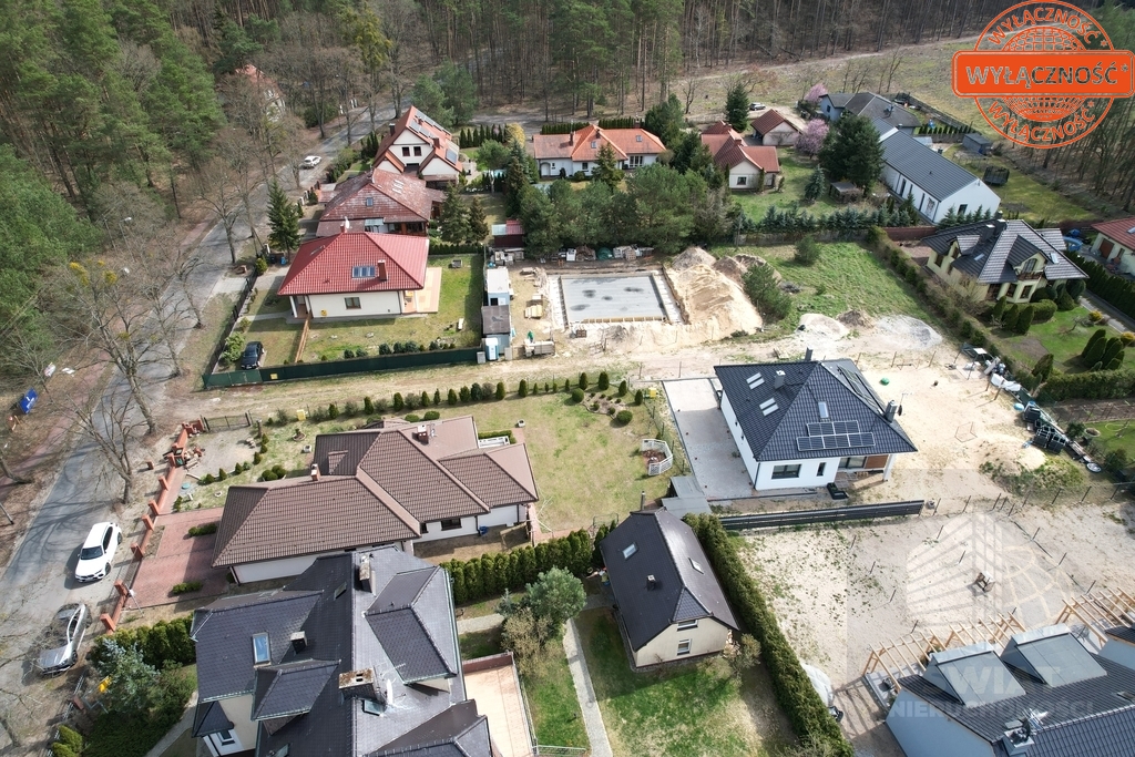 Dom w zabudowie bliźniaczej wykończony pod klucz!! (9)