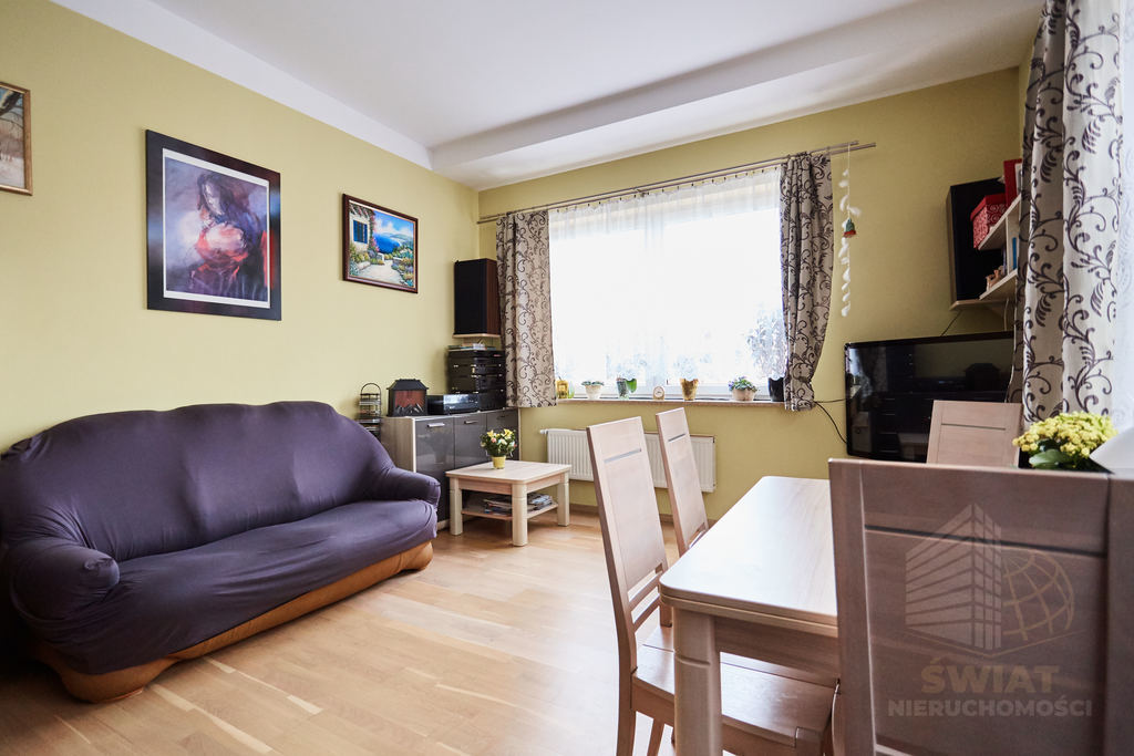 BEZCZYNSZOWE 4-pokoje mieszkanie w Policach (2)