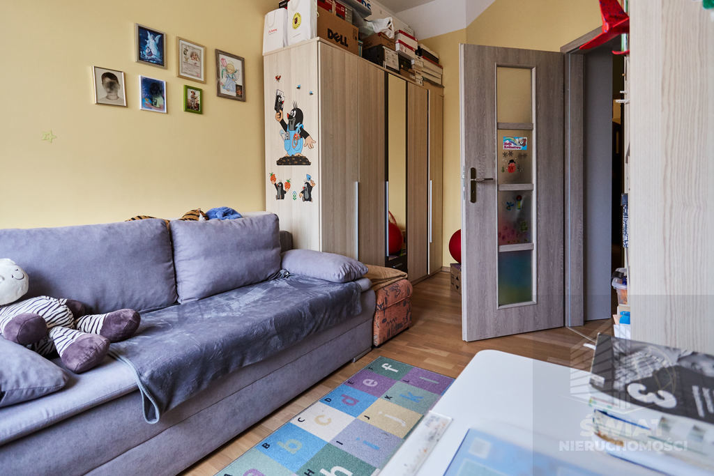 BEZCZYNSZOWE 4-pokoje mieszkanie w Policach (9)