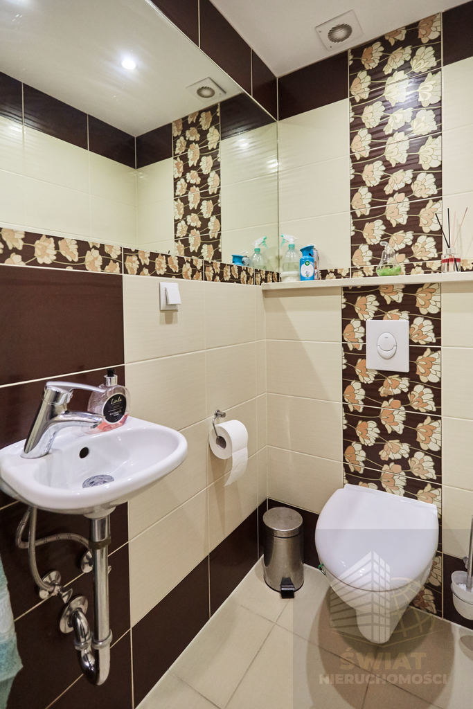 BEZCZYNSZOWE 4-pokoje mieszkanie w Policach (12)