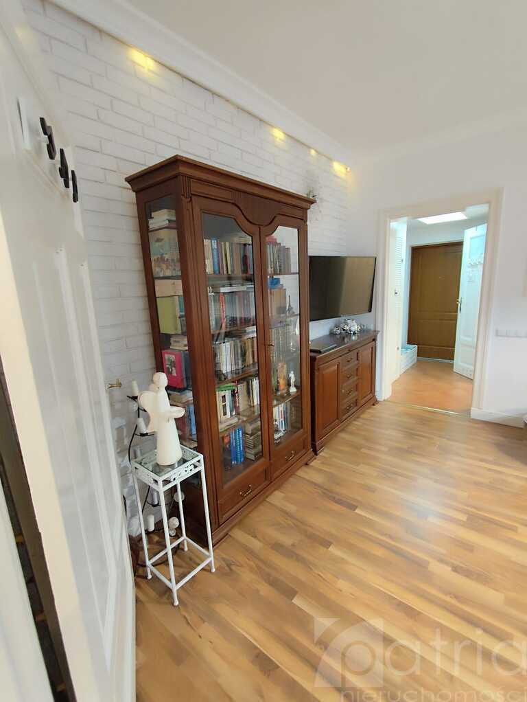 2 pokoje w centrum-1 piętro do zamieszkania (4)