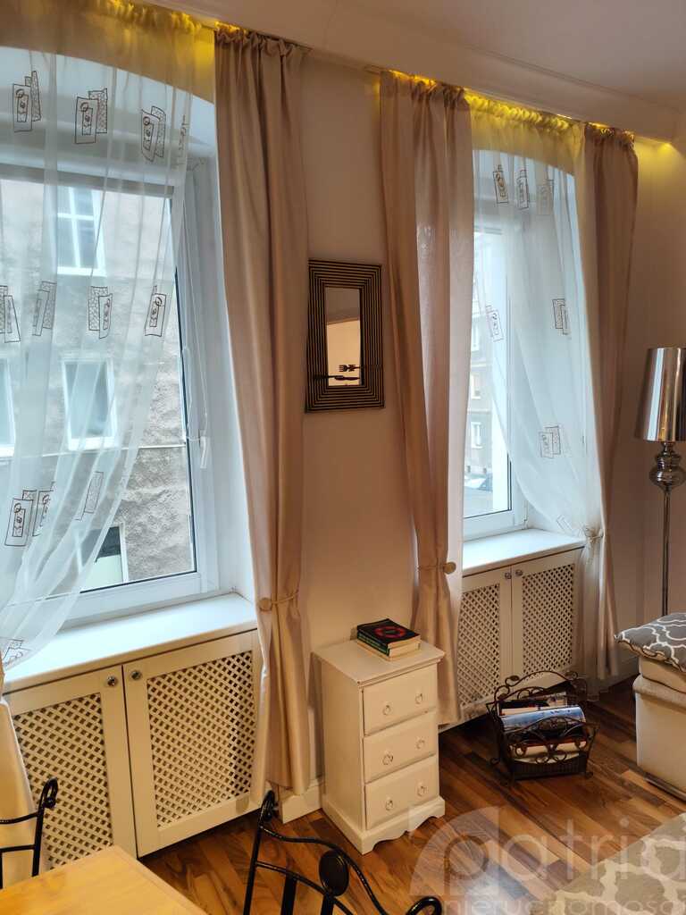 2 pokoje w centrum-1 piętro do zamieszkania (7)