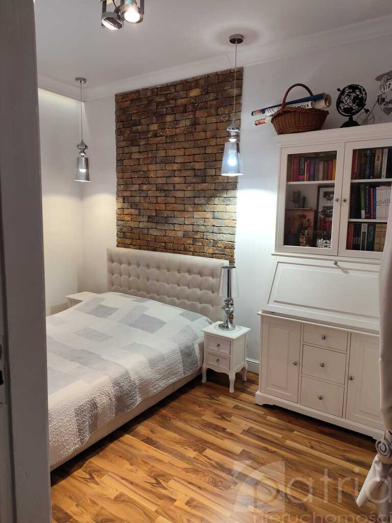 2 pokoje w centrum-1 piętro do zamieszkania (12)