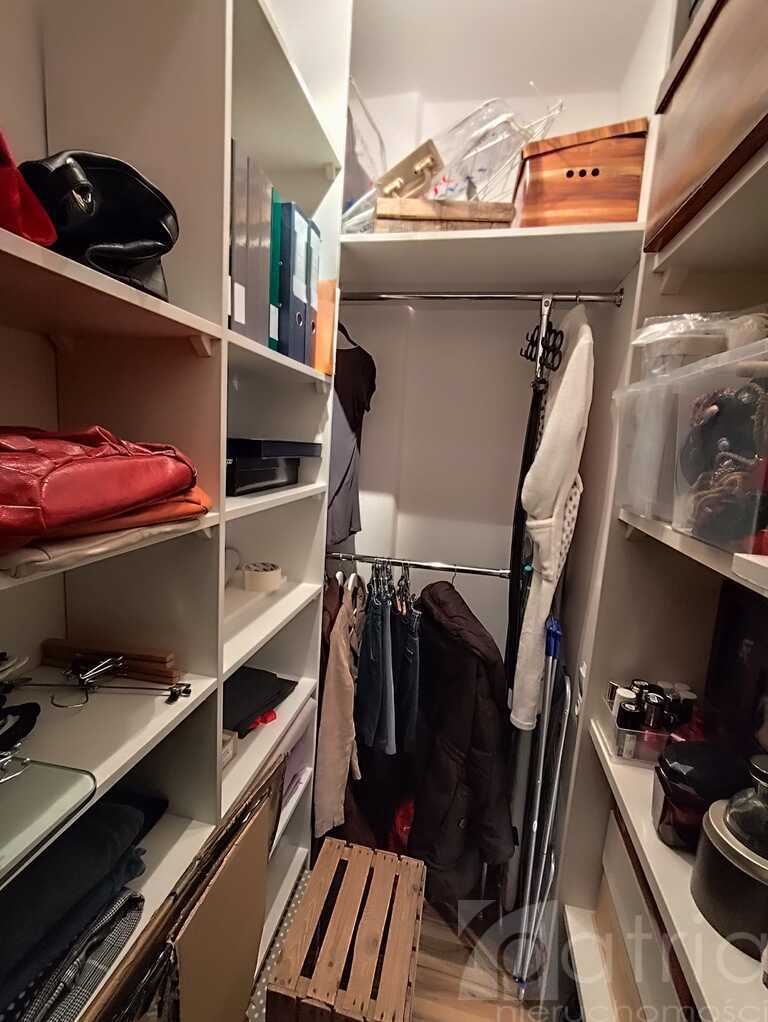 2 pokoje w centrum-1 piętro do zamieszkania (18)