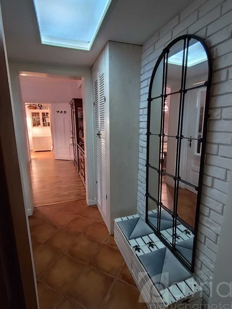 2 pokoje w centrum-1 piętro do zamieszkania (22)