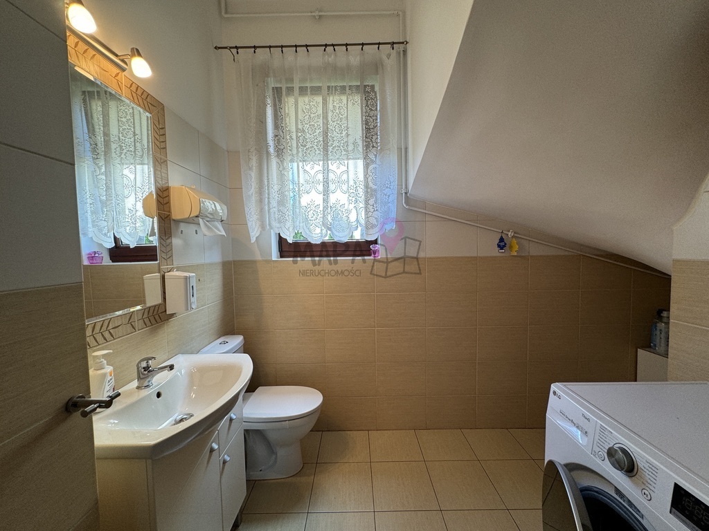 Na sprzedaż dom z lokalem handlowo-usługowym (9)