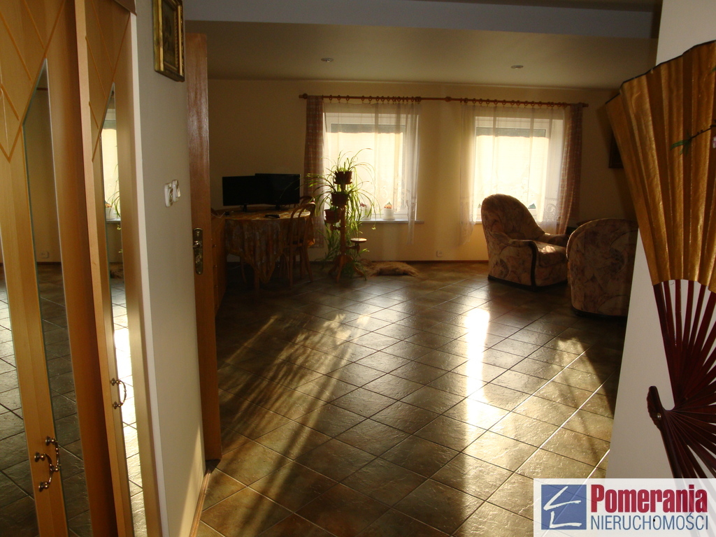 Tanowo hala 300m, mieszkanie 105m, dz. 6ys.1,8mln (14)