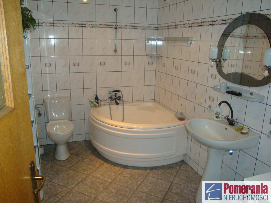 Tanowo hala 300m, mieszkanie 105m, dz. 6ys.1,8mln (19)