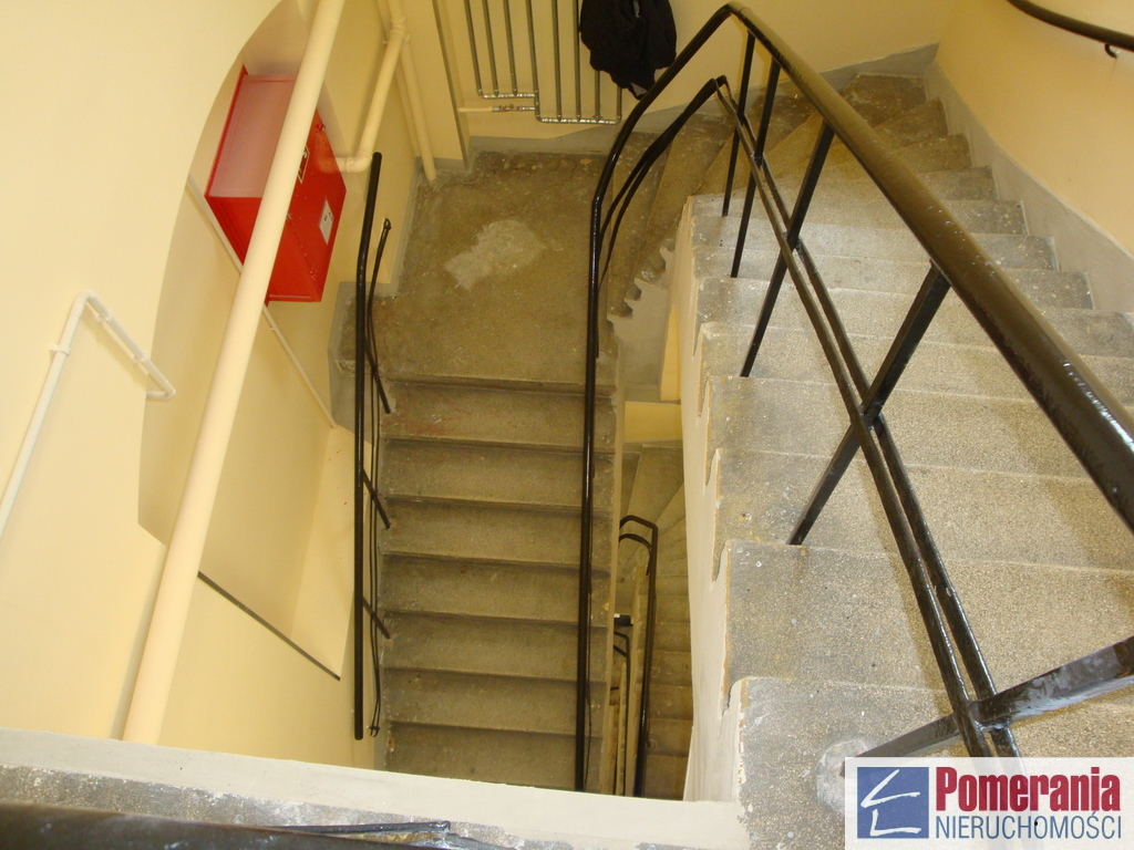 powierzchnia magazynowa do wynajęcia Pomorzany !!! (4)