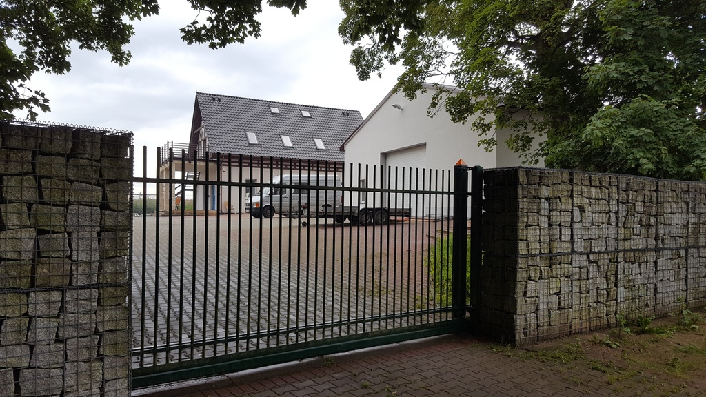 Obiekt biurowo magazynowy (12)