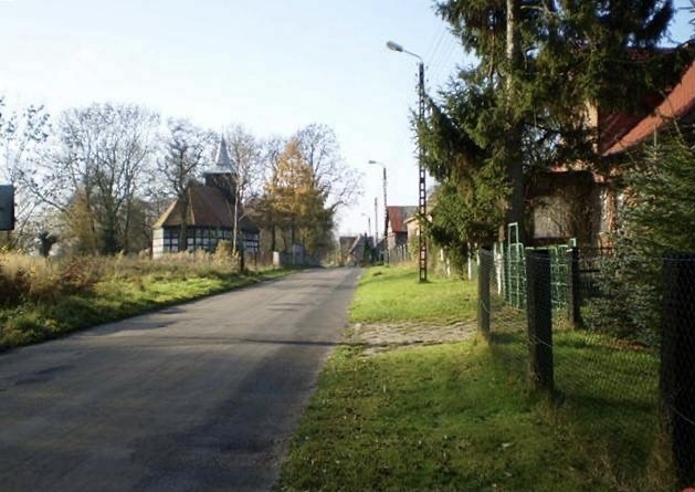 Działka budowlana i uzbrojona w otoczeniu przyrody (1)