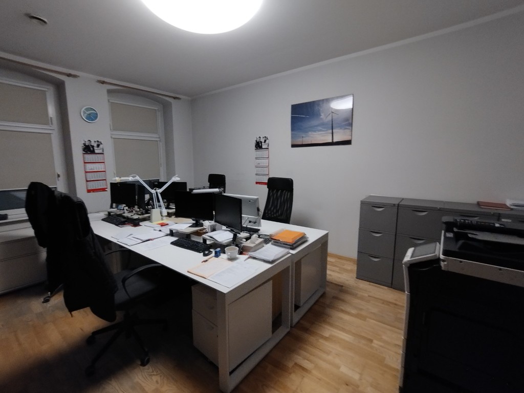 Lokal biurowy parter (3)