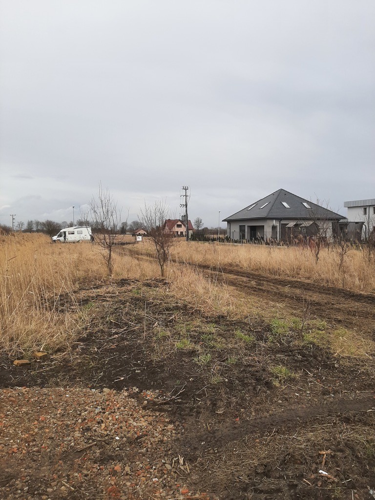 Działka budowlana. (1)