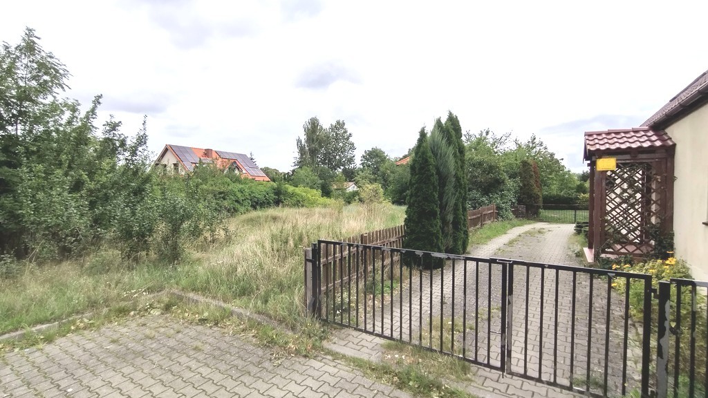 Działka przy jeziorze (3)