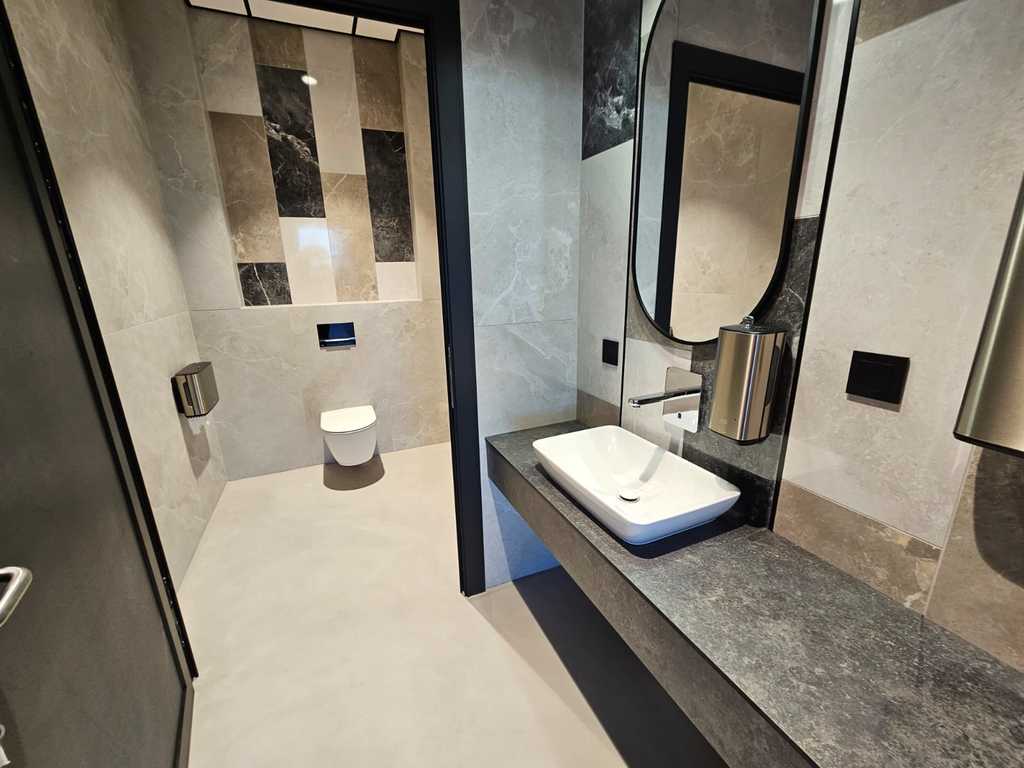 Lokal na Wynajem 450m2 Klasy Premium - Nowoczesny! (10)