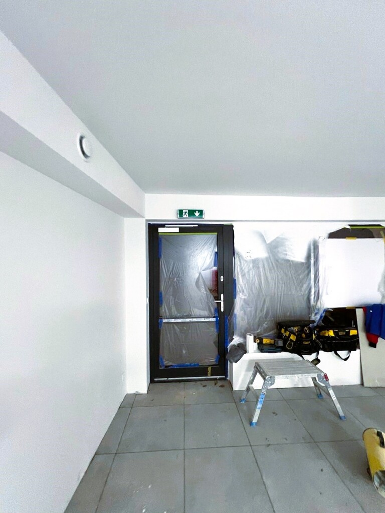 Lokal użytkowy na wynajem po remoncie! (2)