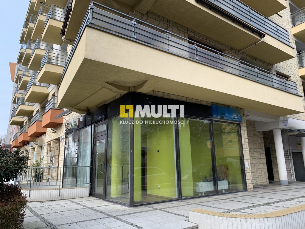 Lokal usługowy 352m2 blisko portu. Obniżona cena! (1)