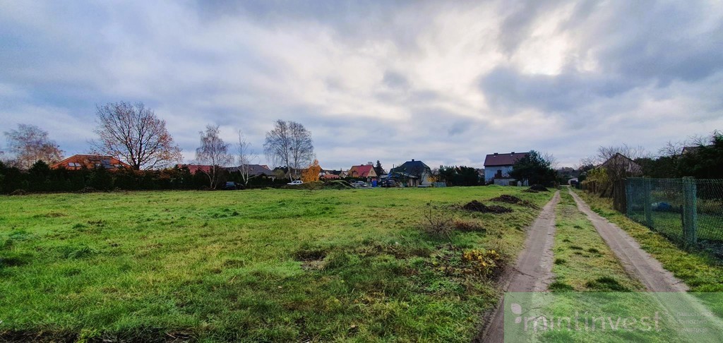 Duża działka budowlana z mediami (2)