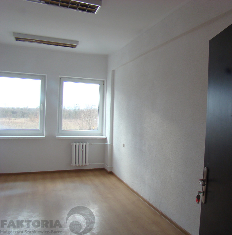 Biuro 36 m2, 50zł/m2 zawiera wszystkie opłaty (7)