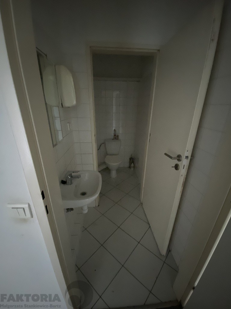 Lokal użytkowy 200 m2 ścisłe centrum (3)