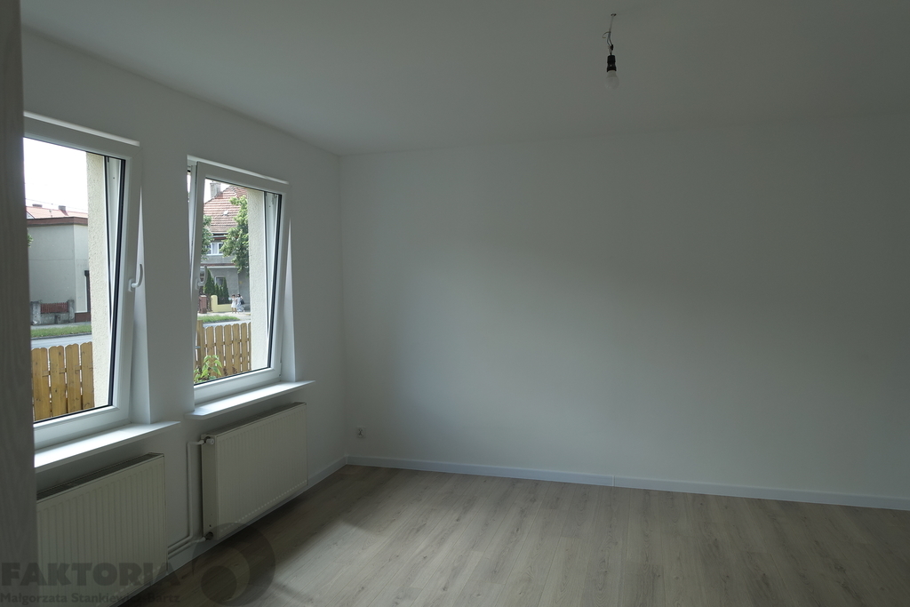 Parter domu 101,25m2+ogród+garaż. (7)