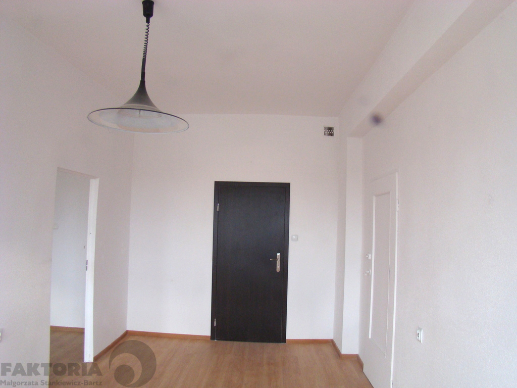 Biuro 32 m2, cena 50zł/m2 zawiera wszystkie opłaty (1)