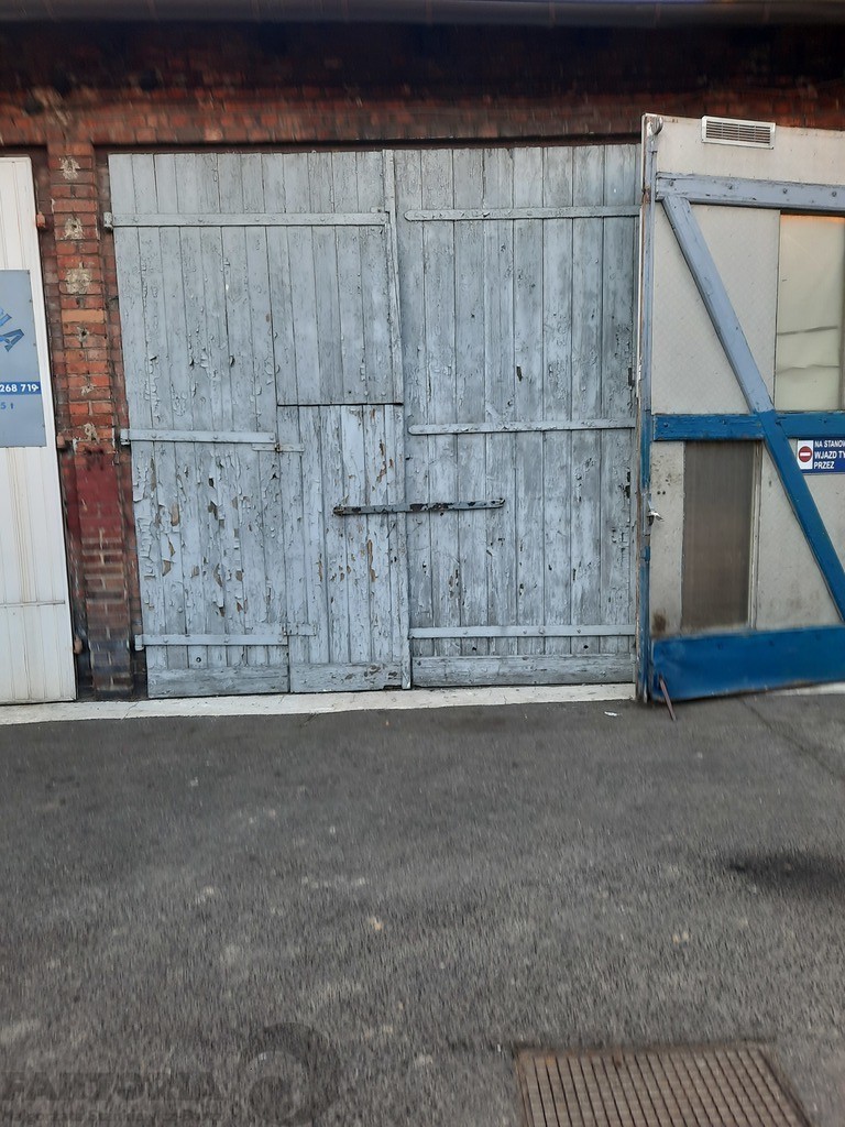 Centrum lokal biurowo-usługowy 90 m2, 2250 zł (1)