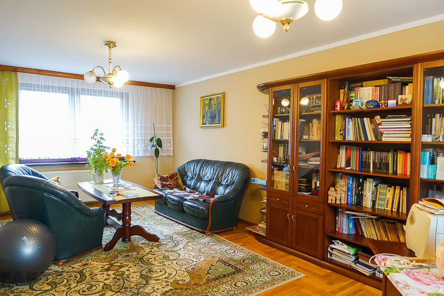 Gumieńce dom wolno stojący dz. 727 m2 1,8 mln (11)