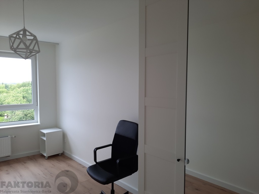 GUMIEŃCE - 3 pokojowy apartament wysoki standard (17)