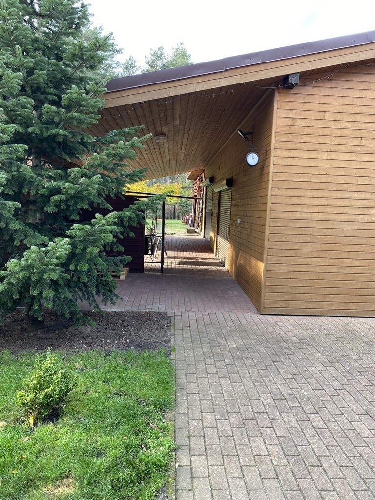 Dom nad jeziorem, 225 m2, działka 2100 m2, 850.000 (6)