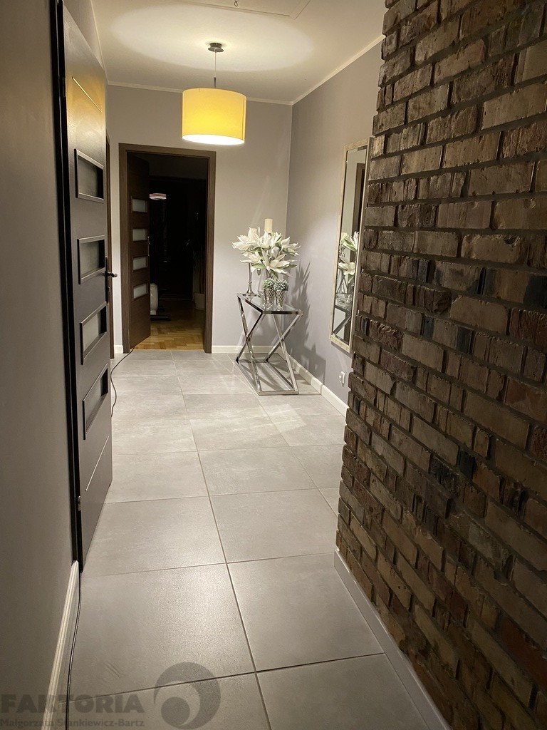 Dom nad jeziorem, 225 m2, działka 2100 m2, 850.000 (3)