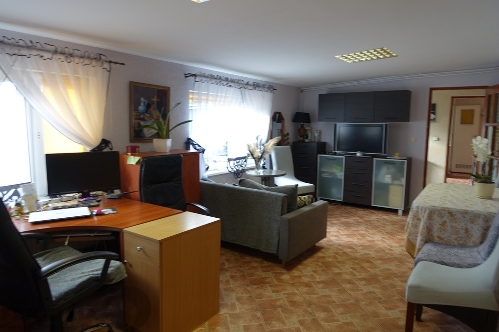 Tanowo hale 849 m2 plus dom 89 m2 (24)